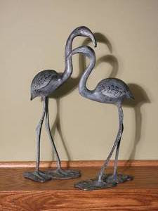 lot 42 image: Alloy Flamingo Couple