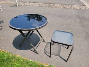 lot 48 image: Patio Accent Tables