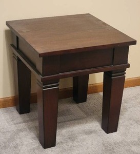 lot 56 image: Elegant Mahogany Finish Accent Side Table