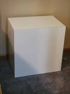 lot 124A image: Minimilist Geometric White Bedside Table A