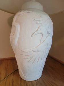 lot 85 image: Brilliant Sculpted Crane Vase Table Lamp
