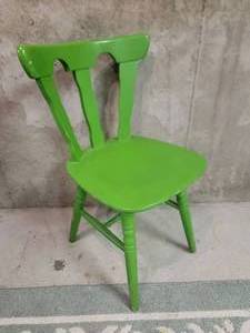 lot 208 image: Funky Green Accent Chair