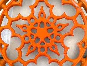 lot 53 image: Le Creuset Enameled Trivet