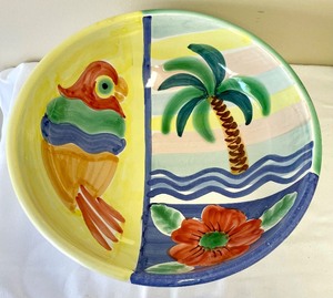 lot 58 image: Fruit and Floral Themed Serving Pieces
