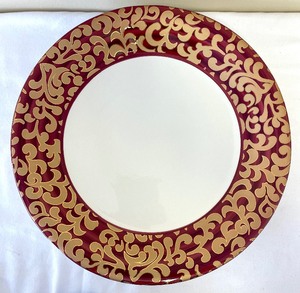 lot 60 image: Serving Platters by Noritake Stoneware and F. Giorgi by Ceramica