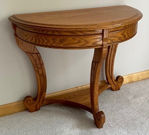 lot 77 image: Petite Wooden Accent Table