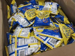 Case of 1 oz Bags Rold Gold Tiny Tw...