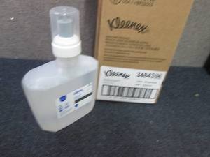 2-1200ml Kleenex Moisturizing Foam ...