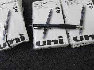 2.5 Pks Uniball Gel Pens, 207 Signo...