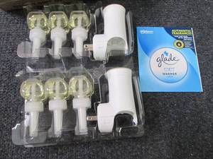 Glade Plug Ins 2 Warmers & 6 Refill...