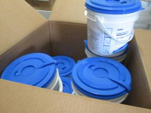 8 Buckets Diversey Oxivir Tb in Wet...