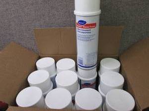 Case of 12 -23 oz Spray Cans Divers...