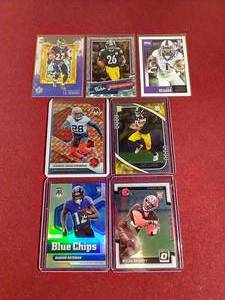 lot 25 image: (7) NFL Rookie Cards - Nice Parallels
