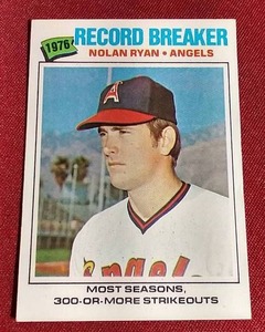 lot 32 image: 1977 Topps Nolan Ryan Card
