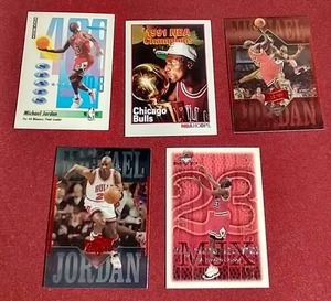 lot 39 image: (5) Michael Jordan Cards