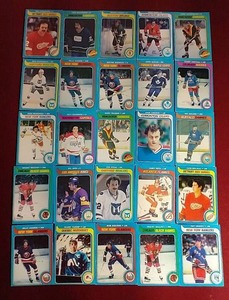 lot 52 image: (25) 1979-80 Topps Hockey Cards