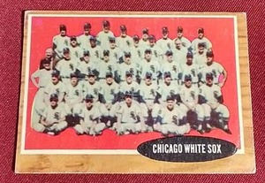 lot 59 image: 1962 Topps Chicago White Sox Team Card