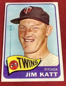 lot 76 image: 1965 Jim Kaat Card