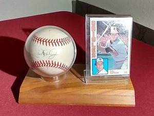 lot 158 image: Autographed Cal Ripken OML Baseball
