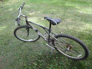 GT Outpost Trail mens 7-speed moun...