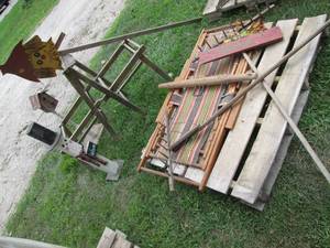 Outdoor wooden yard decor, plant st...