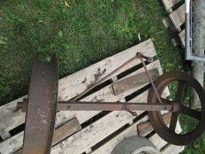 Vintage Metal single axel and wheel...