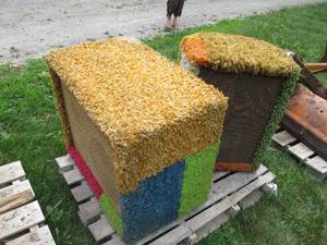 Flashback to the 70s with this pai...