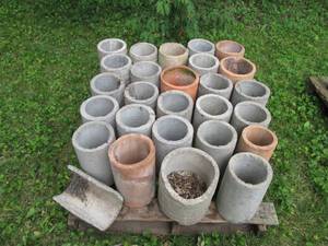 Pallet of 14 Cement and Tera Cotta...