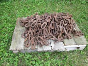 Short pallet of extremely heavy int...