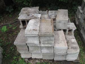 2layer Pallet of cinder block for ...