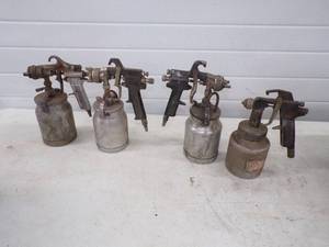 4 Spray Paint Guns