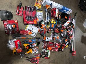 lot 45 image: Lot of assorted Tools Various Models and Conditions Customer Returns  See Pictures