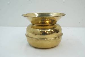 lot 38 image: brass spittoon