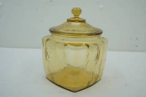 lot 48 image: cookie jar