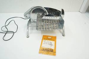 lot 71 image: Electric food slicer