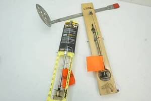 lot 132 image: Ice fishing Tip Ups and Spoon