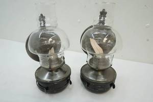 lot 137 image: Hurricane lamps