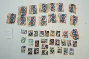 lot 152 image: Vintage Cracker Jack Toy Surprise