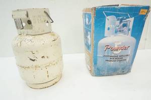 lot 179 image: Propane Cylinder