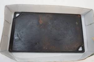 lot 187 image: Lodge Flat Cast-iron