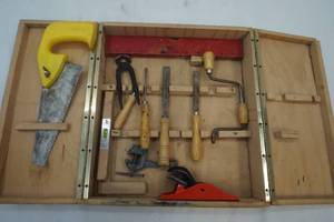 lot 254 image: Child Carpentry Tool case