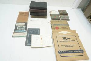 lot 258 image: Vintage Booklets