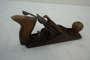 lot 281 image: Wood Plane