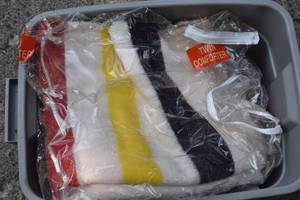 lot 27 image: Bin 3 Blankets