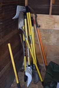 lot 33 image: Tool Bundle - See Pictures