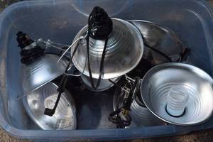 lot 36 image: Bin of Clip-On Lamps
