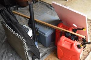 lot 43 image: Garage Supply Lot w Pulley System for Suspending Bicycles - See Pictures