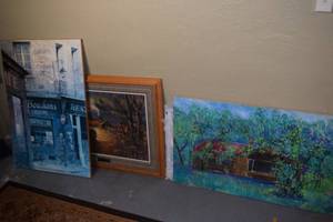 lot 116 image: 4 Wall Art 1 Broken Frame