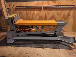 lot 110 image: Rockwell Jawhorse