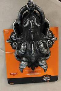 lot 9 image: Hyde and Eek Halloween Animated Light Up Dragon Door Knocker - Sound Activated